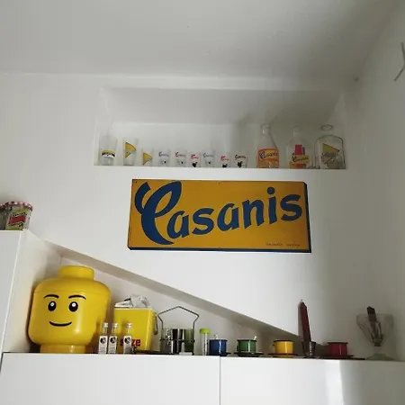 Apartment Spacious Flat & Garden | 18th